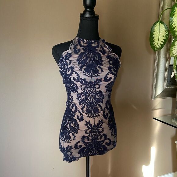 Xenia Boutique lace black and nude dress - Picture 7 of 8